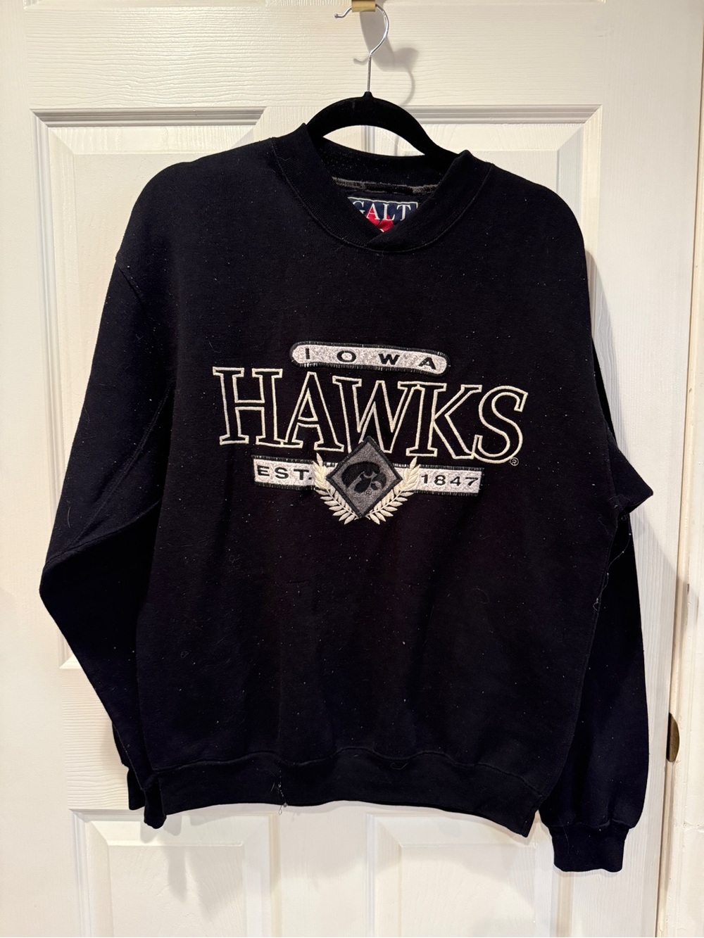 Iowa Hawkeyes Vintage Black Crewneck Sweatshirt